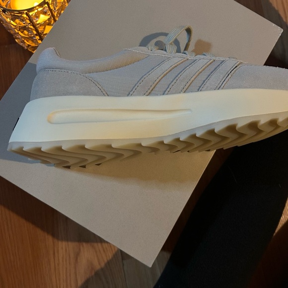 Adidas x Fear Of God Sneakers Unisex 6.5 Men’s 7.5 Women’s - Sesame - Picture 16 of 16